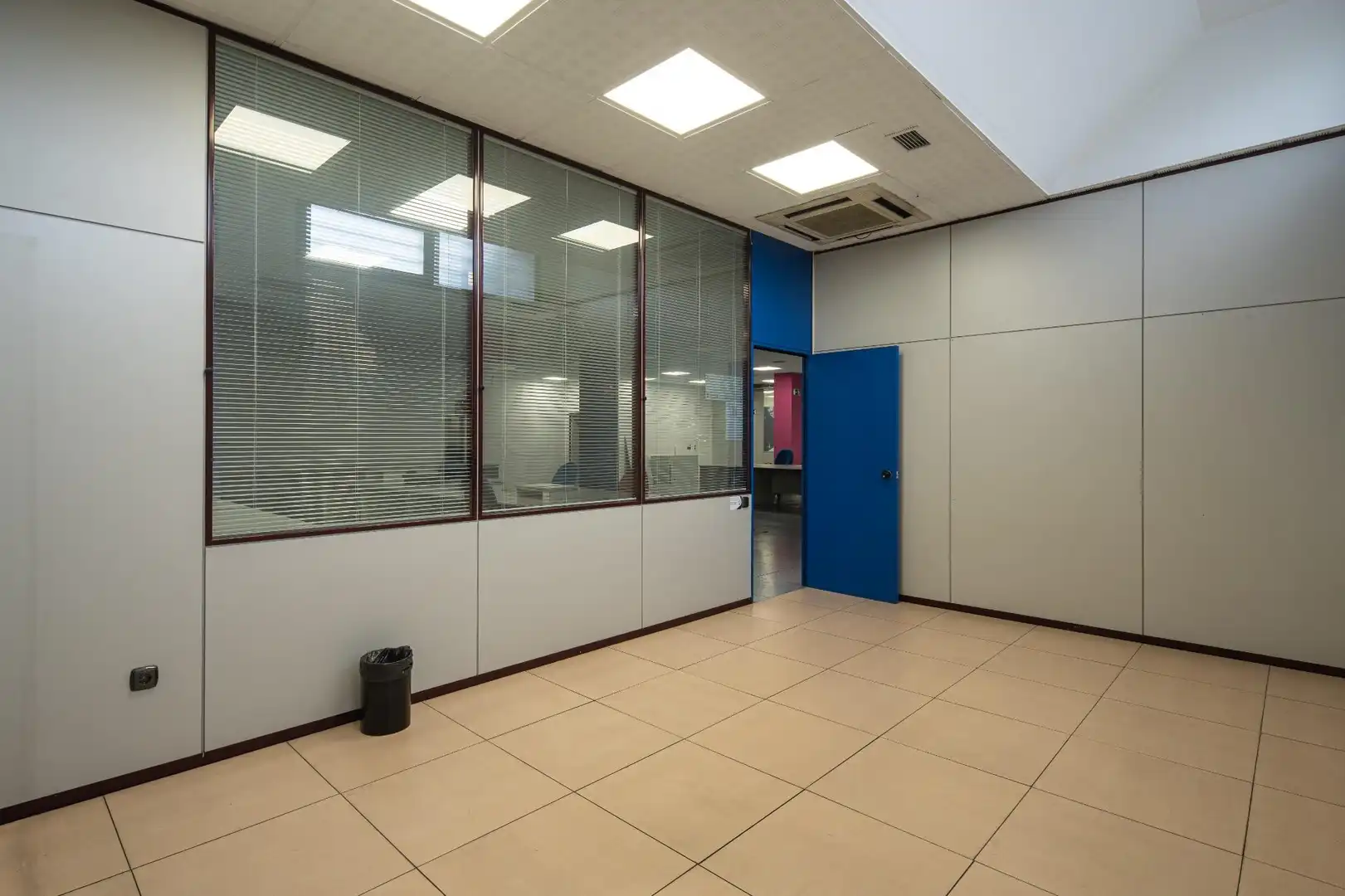 Oficina de alquiler en Campus de la Salud