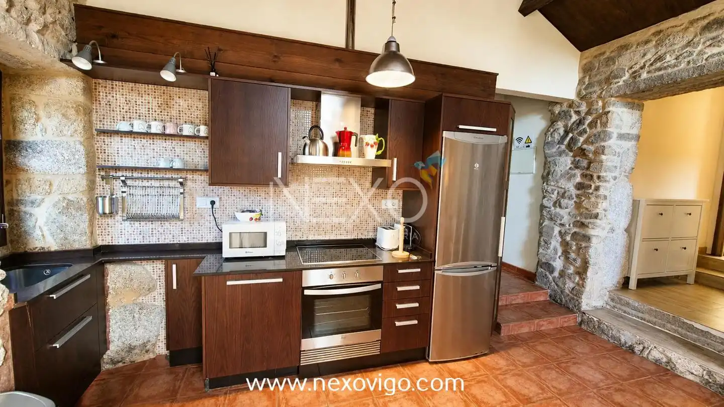 Cocina de Casa o chalet en venta en Moaña con Jardín privado, Terraza y Amueblado