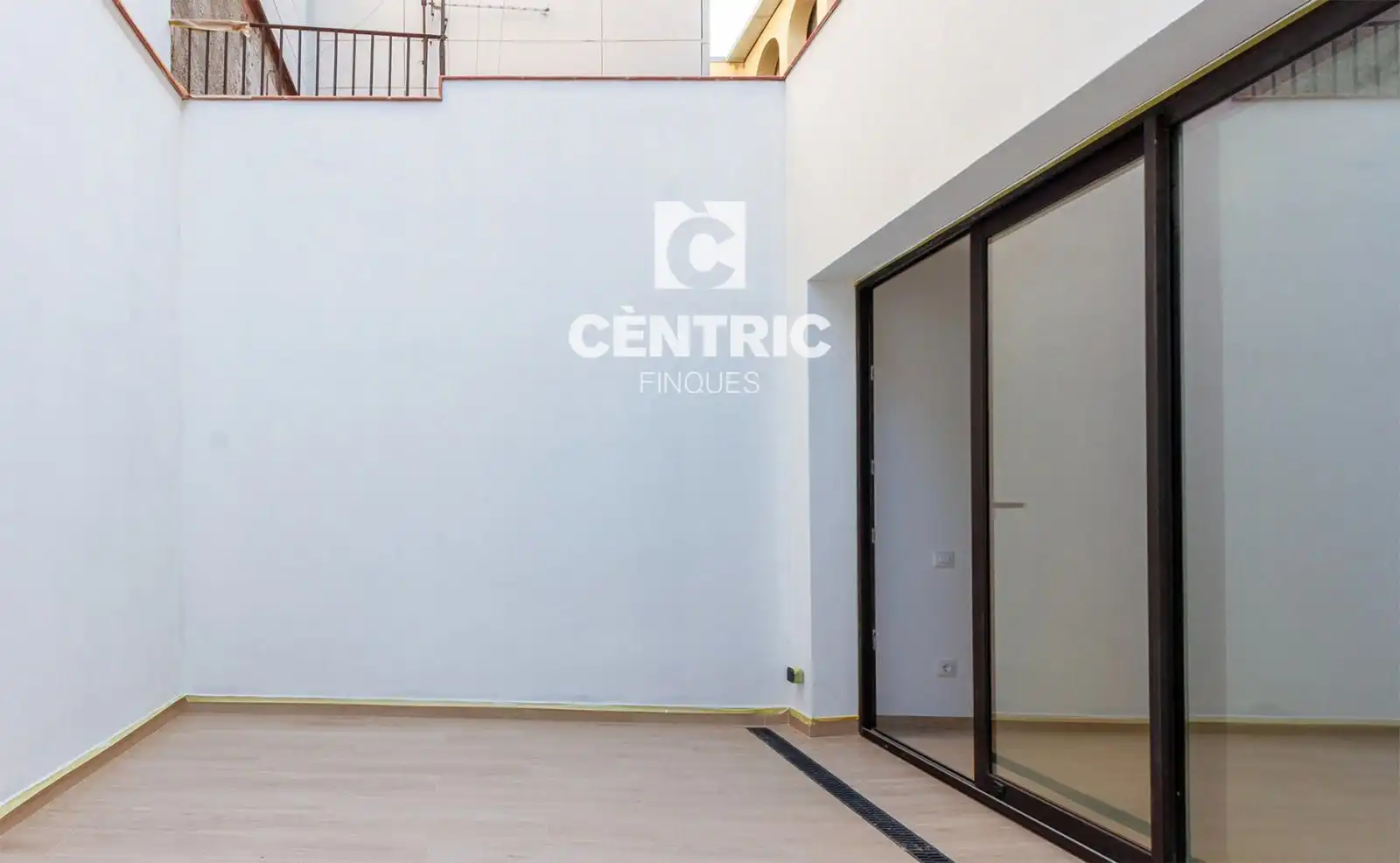 Einfamilien-Reihenhaus zum Verkauf in Barri del Centre