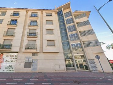 Apartamento en venta en Avenida ANTONIO FUERTES 23