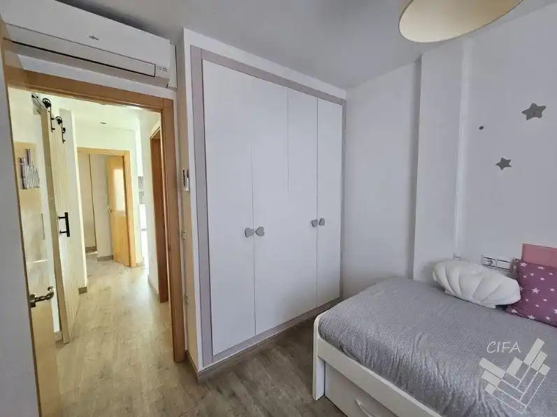 Habitación de Casa adosada en venta en Peñíscola / Peníscola con Calefacción, Jardín privado y Trastero