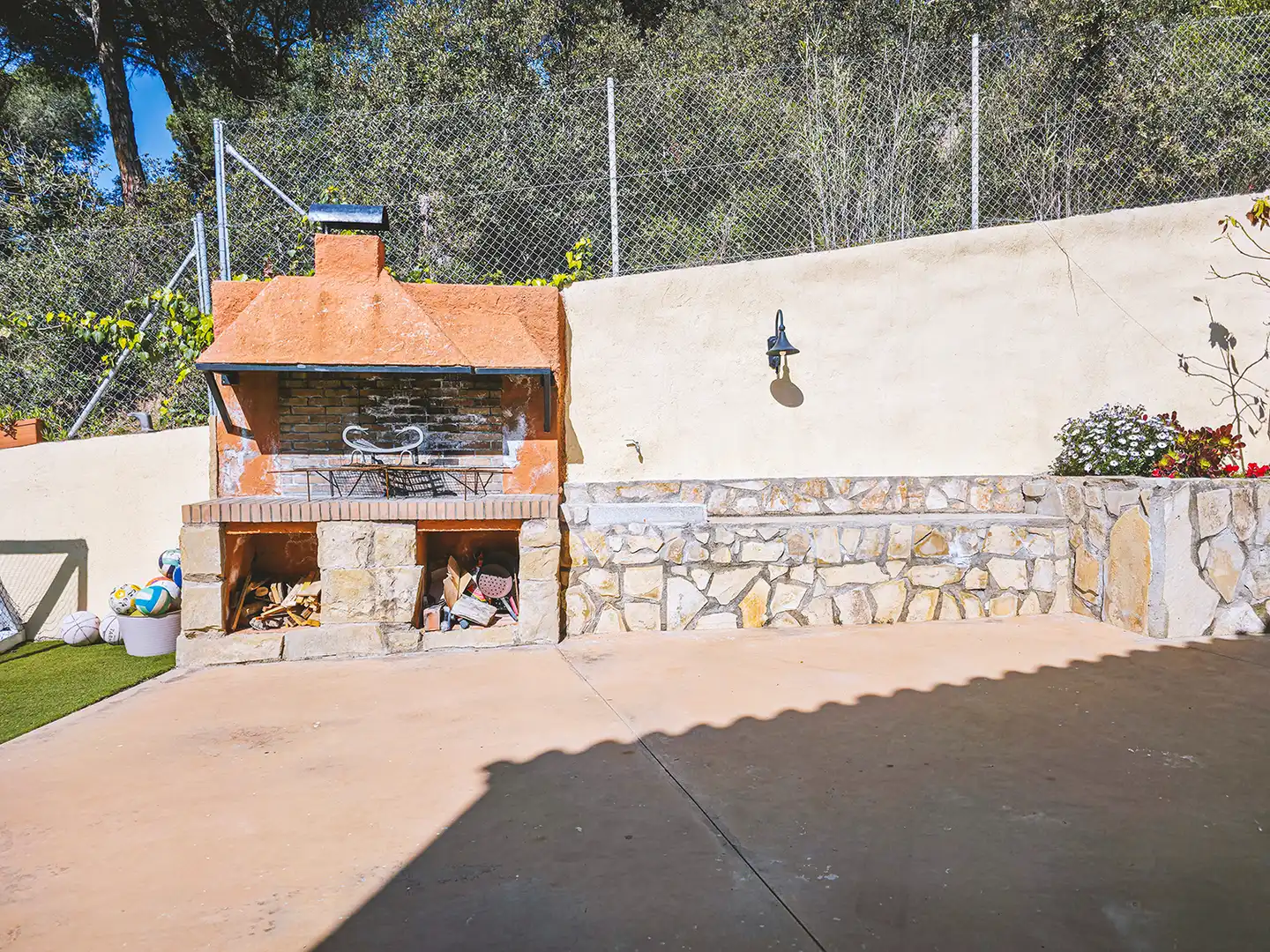 Garden of Houses for sale in Sant Pol de Mar  with Air Conditioner, Heating and Private garden