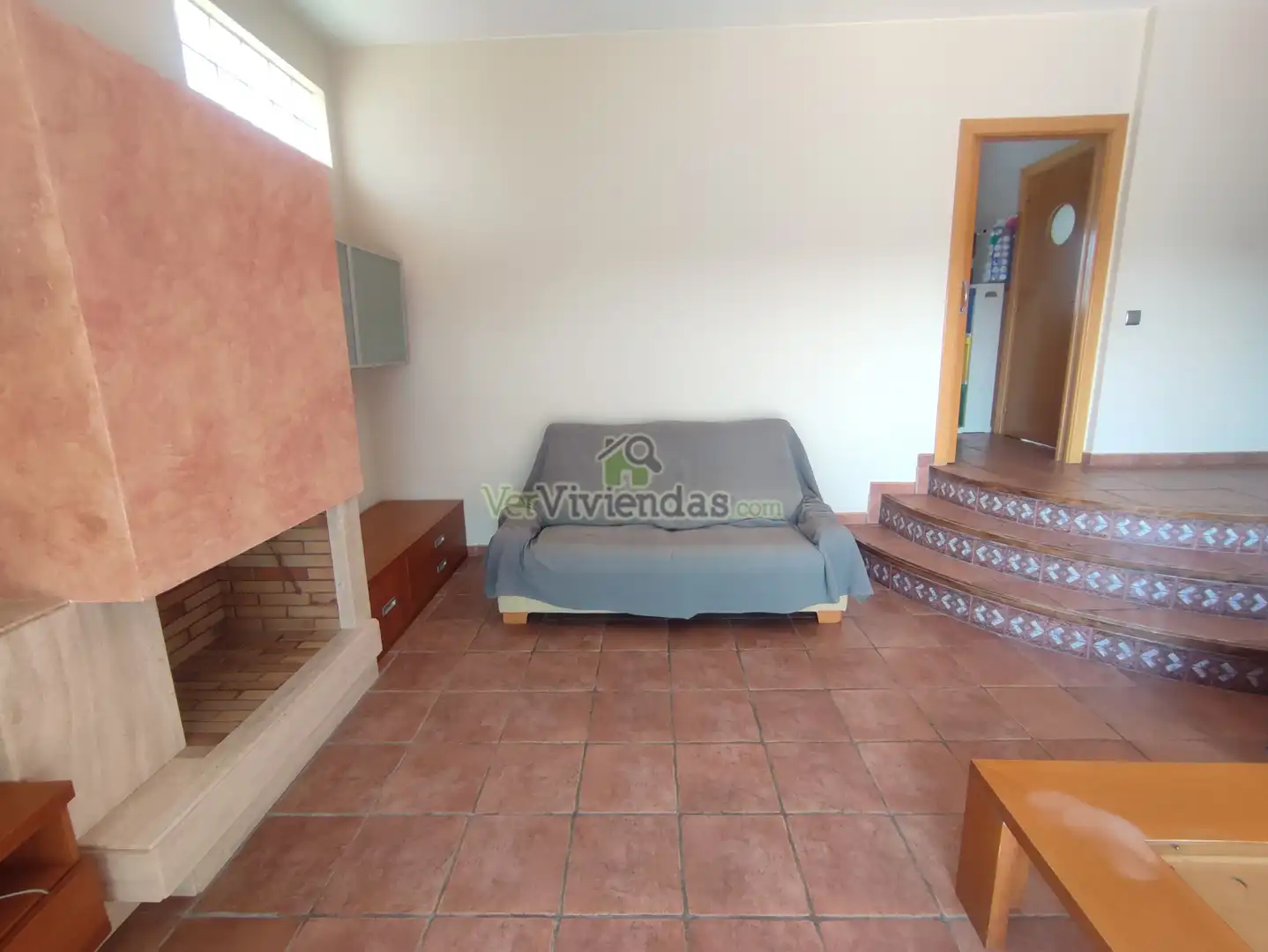 Sala d'estar de Casa o xalet en venda en Vallirana amb Calefacció, Jardí privat i Terrassa