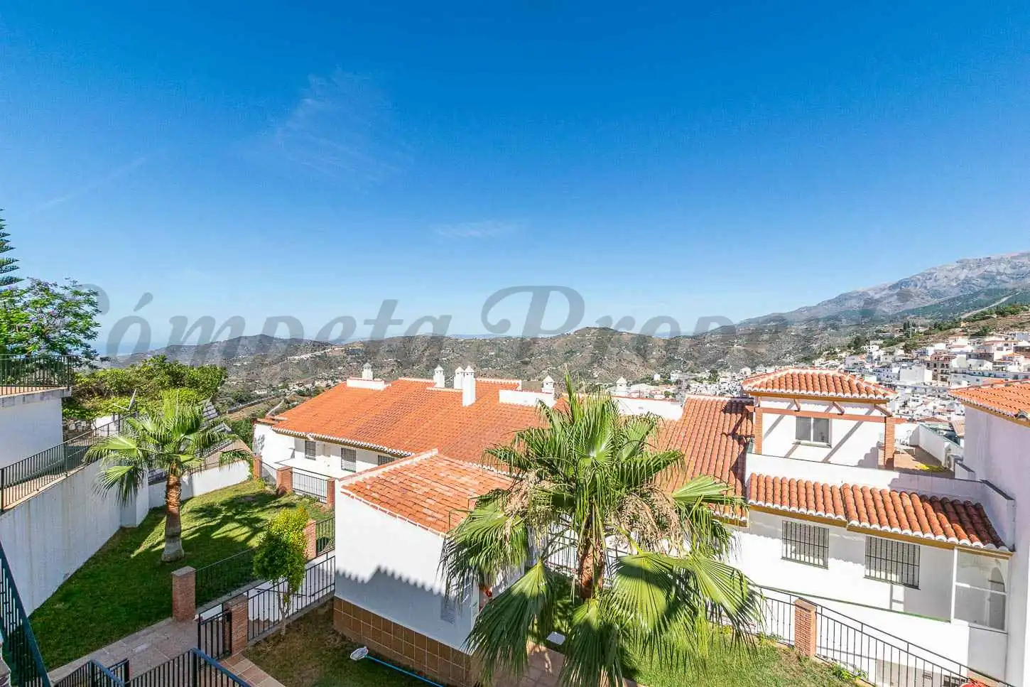 Exterior view of Flat for sale in Cómpeta  with Air Conditioner, Terrace and Furnished