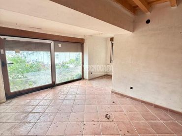 Casa amb jardí en venda a Arnuero