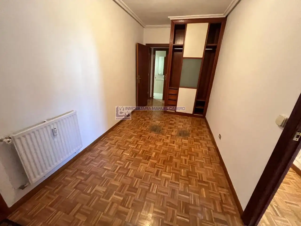 Bedroom of Flat for rent in Cáceres  with Air Conditioner, Heating and Parquet flooring