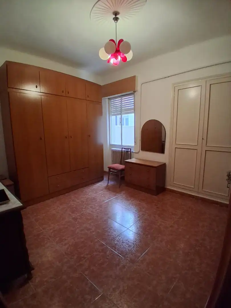 Piso en venta en Calle JUAN SEBASTIAN ELCANO, Feria