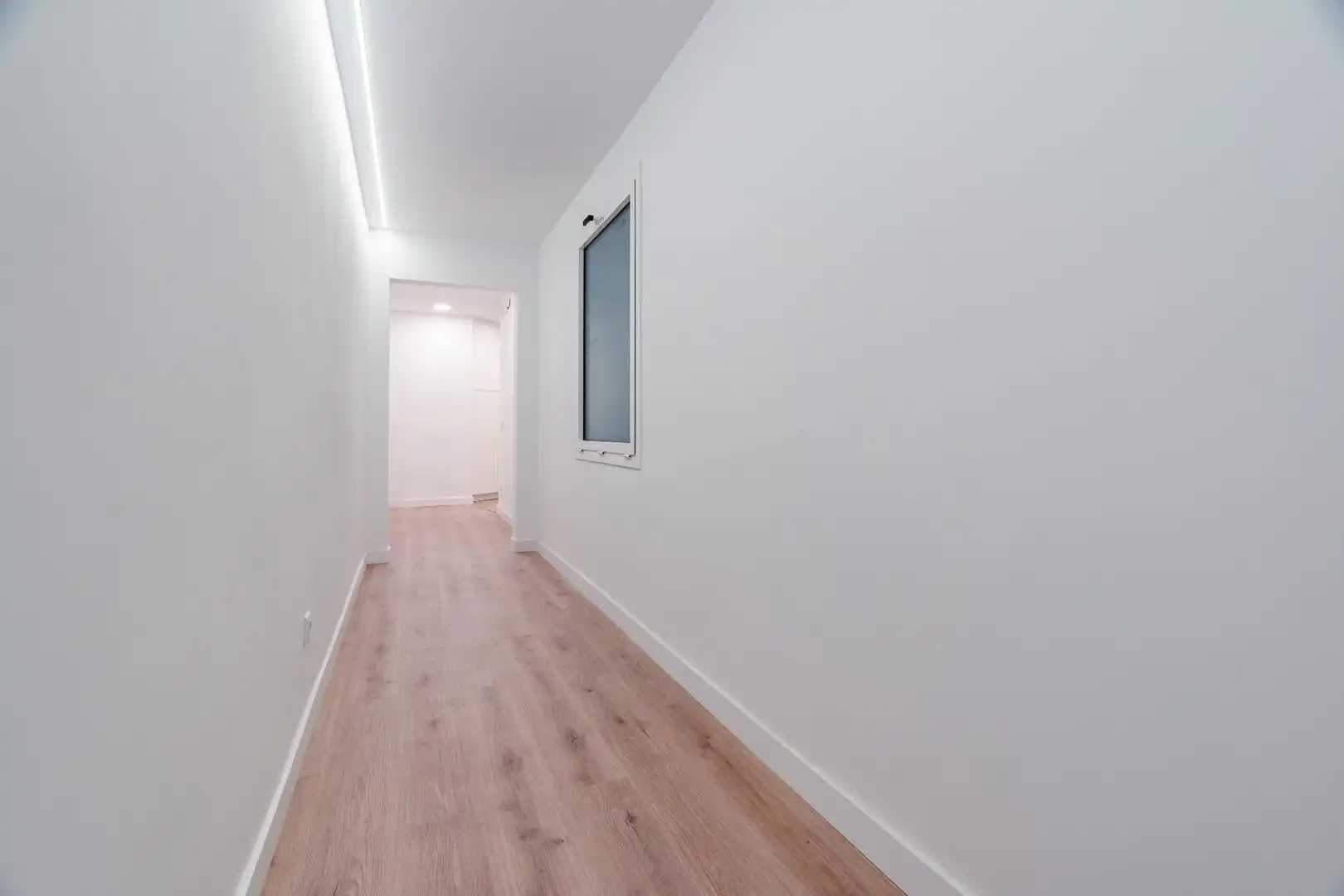 Wohnung zum Verkauf in Tarragona mit Klimaanlage und Balkon