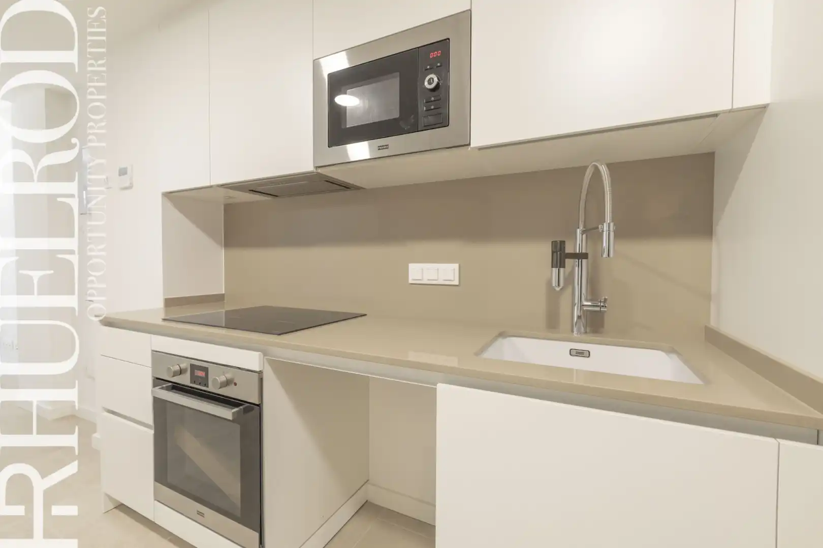 Küche von Maisonette zum Verkauf in Badalona mit Klimaanlage, Heizung und Parkett