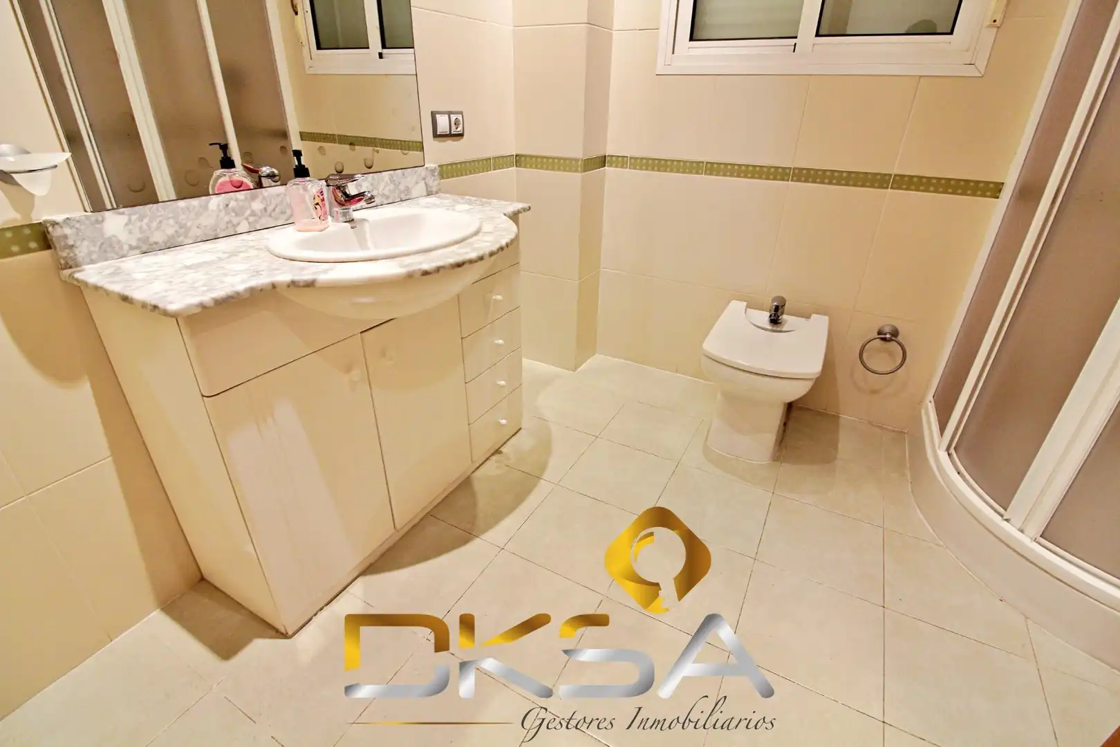 Baño de Casa o chalet en venta en Castellón de la Plana / Castelló de la Plana con Aire acondicionado, Jardín privado y Terraza