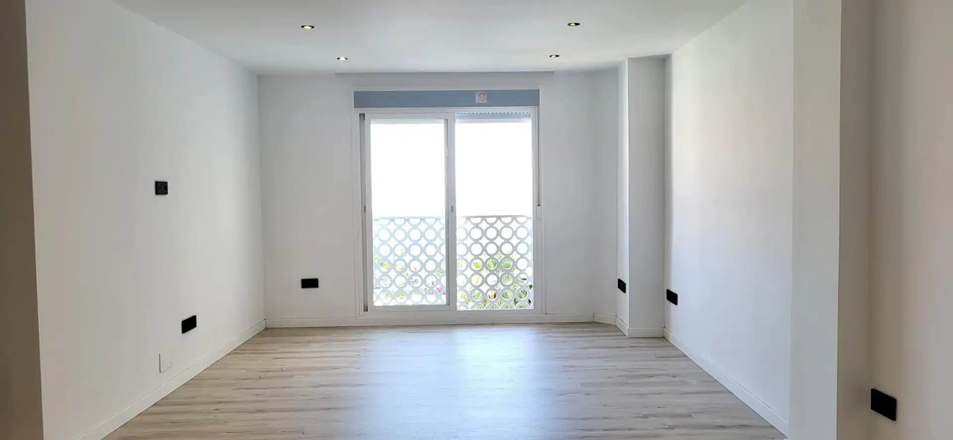 Schlafzimmer von Wohnungen zum Verkauf in Marbella mit Privatgarten und Gemeinschaftspool