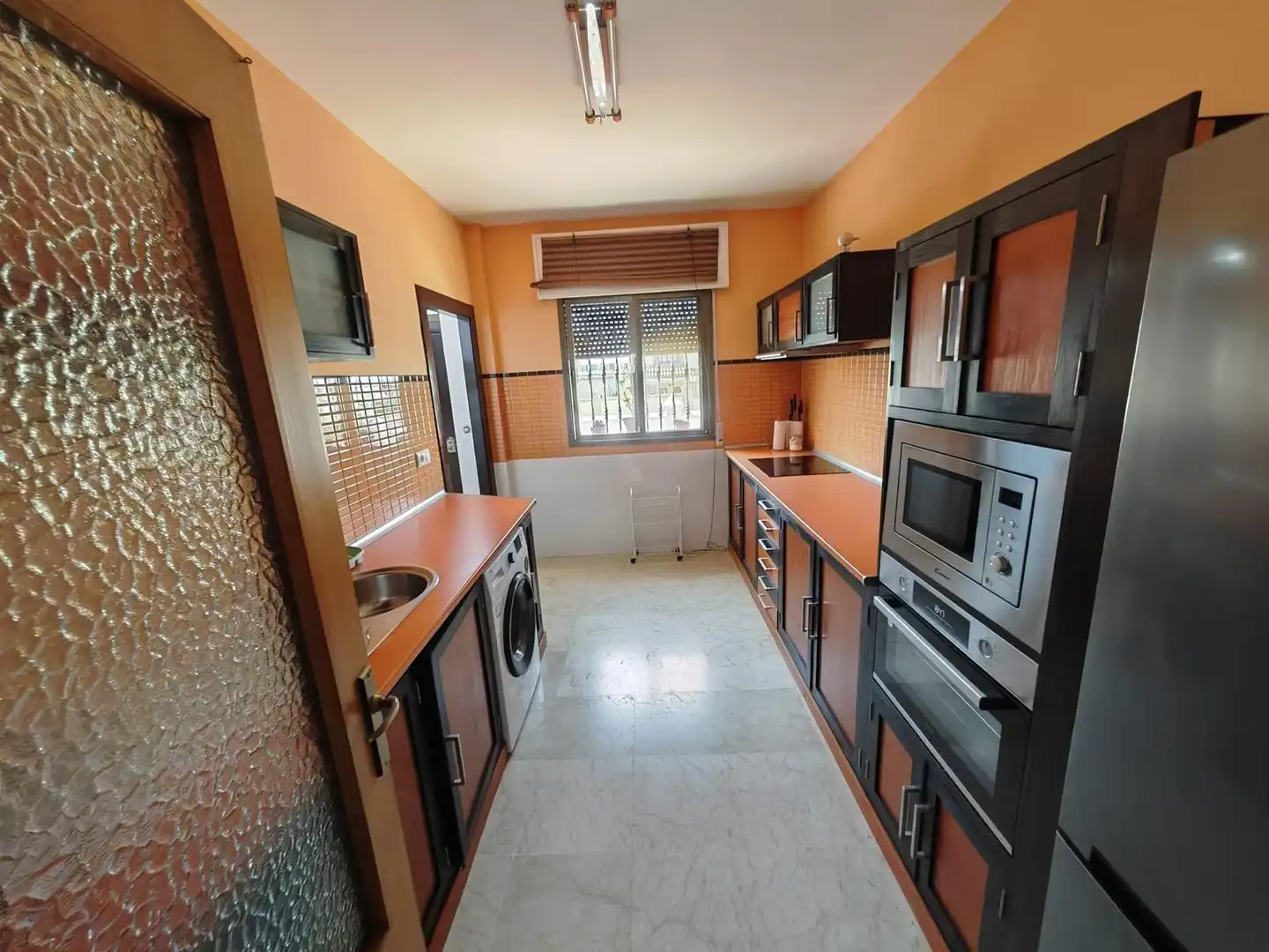 Cocina de Apartamento de alquiler en Sanlúcar de Barrameda con Aire acondicionado y Amueblado