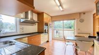 Kitchen of Single-family semi-detached for sale in Santiago de Compostela 