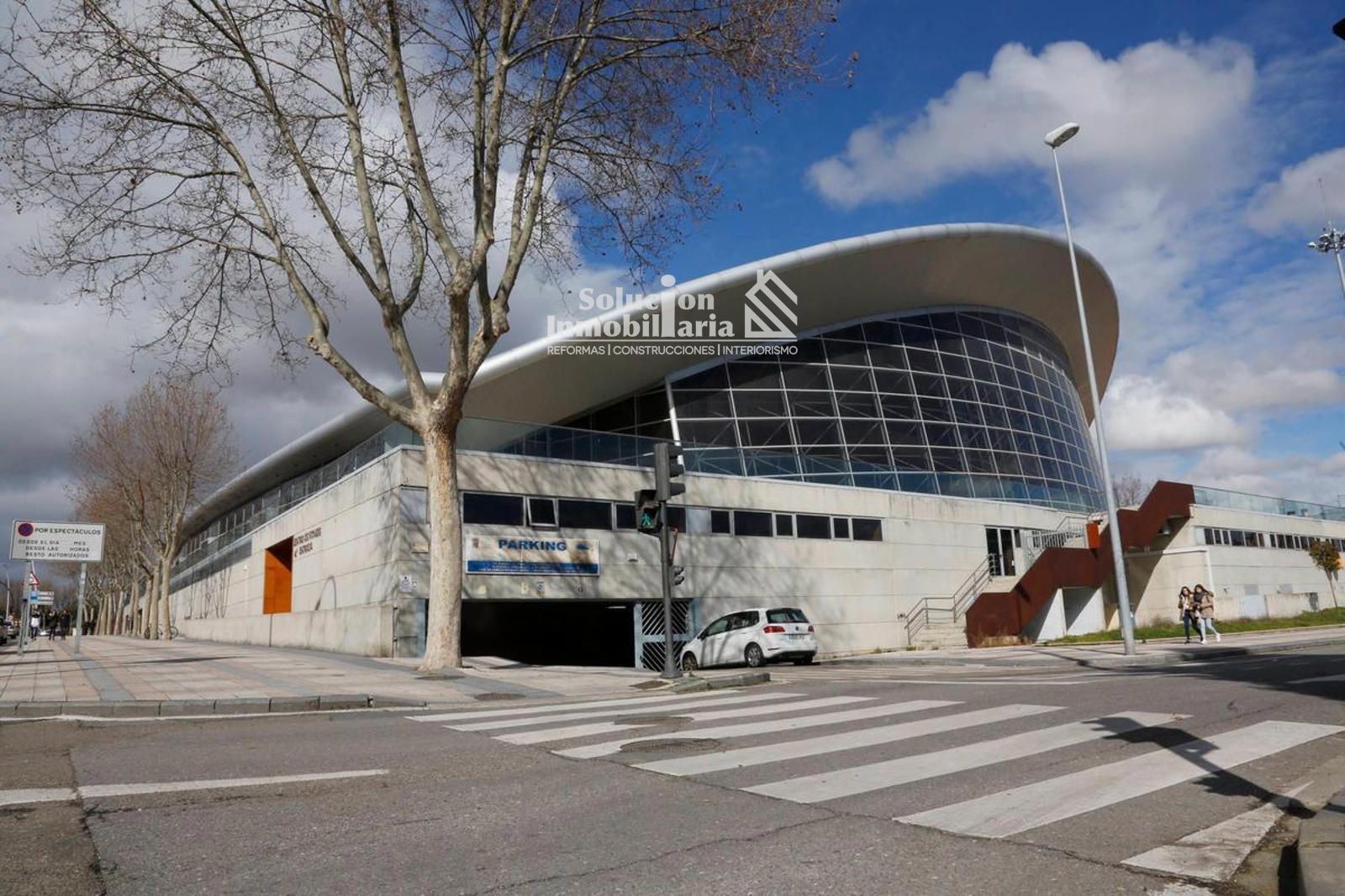 Exterior view of House or chalet for sale in Salamanca Capital  with Terrace, Swimming Pool and Furnished