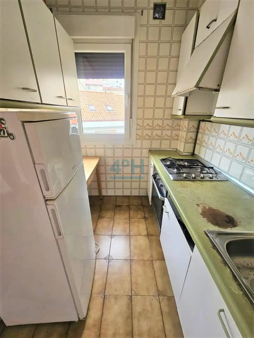 Kitchen of Buildings for sale in Ourense Capital 