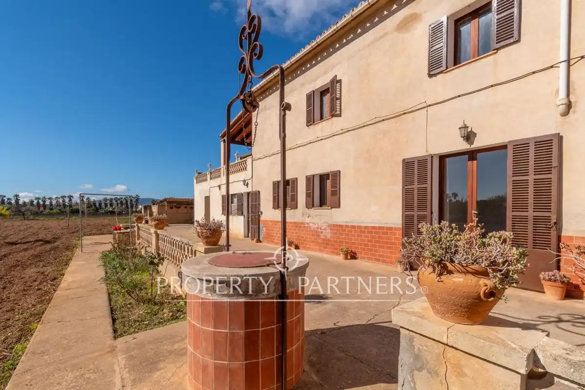 Vista exterior de Casa o xalet en venda en  Palma de Mallorca amb Aire condicionat, Calefacció i Jardí privat