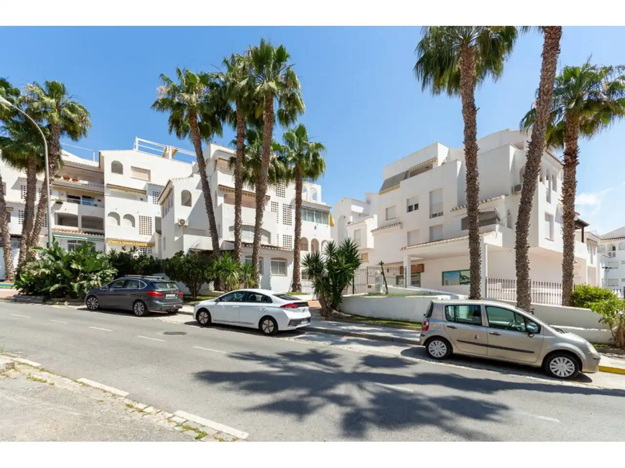 Vista exterior de Apartamento en venta en Almuñécar con Aire acondicionado y Piscina comunitaria