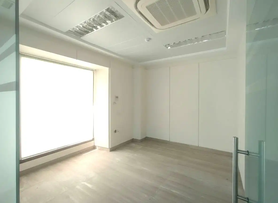 Local commercial à vendre à Llerena, imagen 4