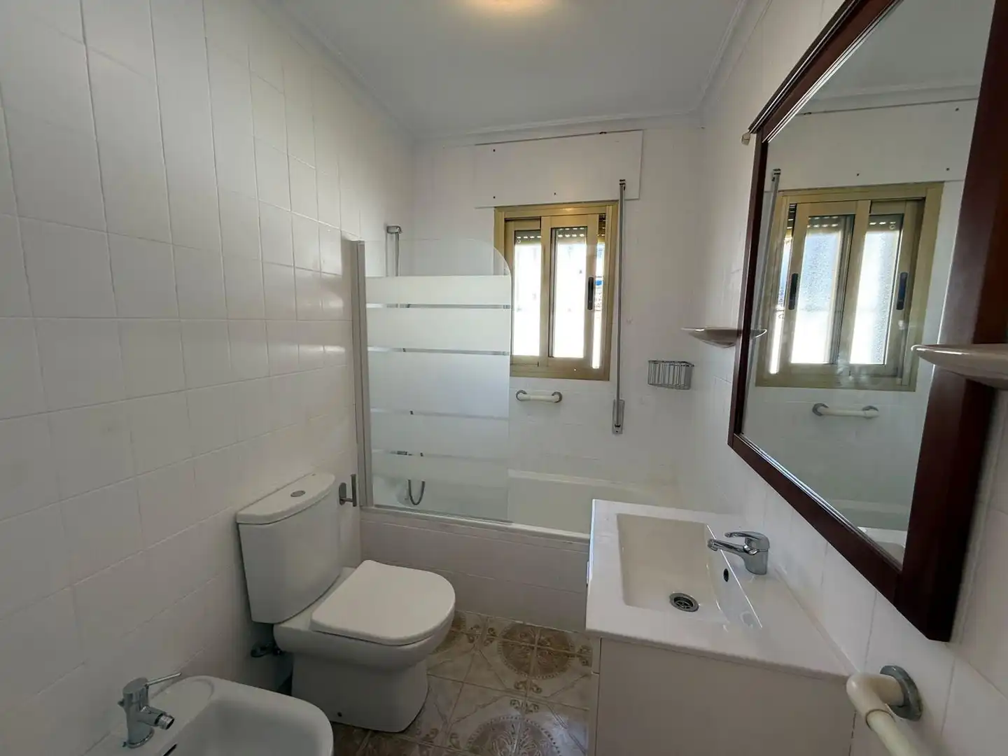 Baño de Casa o chalet de alquiler en Orihuela con Aire acondicionado, Calefacción y Jardín privado
