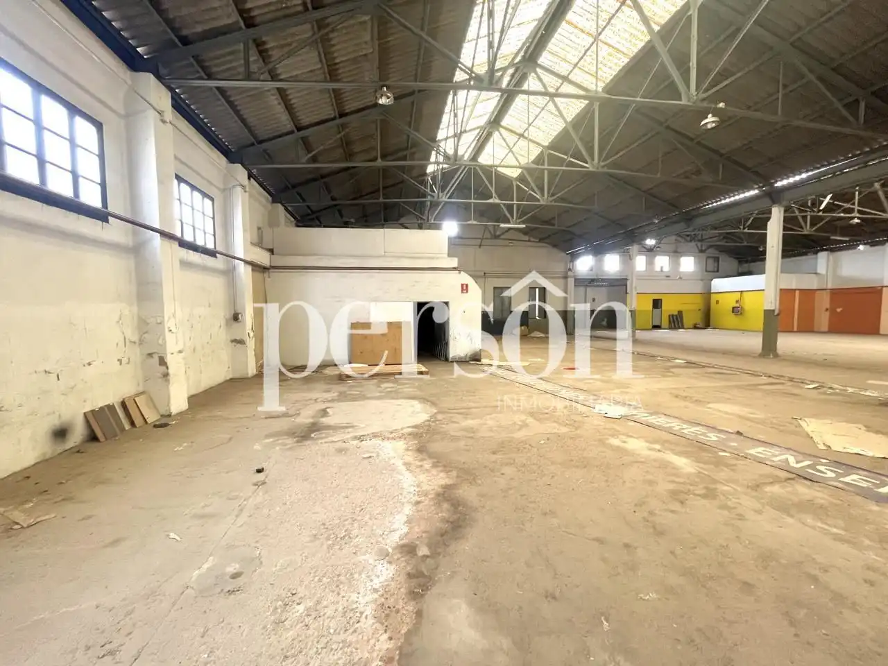 Fabrikhallen zum Verkauf in Sagunto / Sagunt