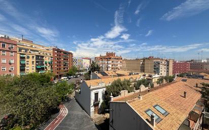 Vista exterior de Pis en venda en  Valencia Capital amb Aire condicionat i Parquet