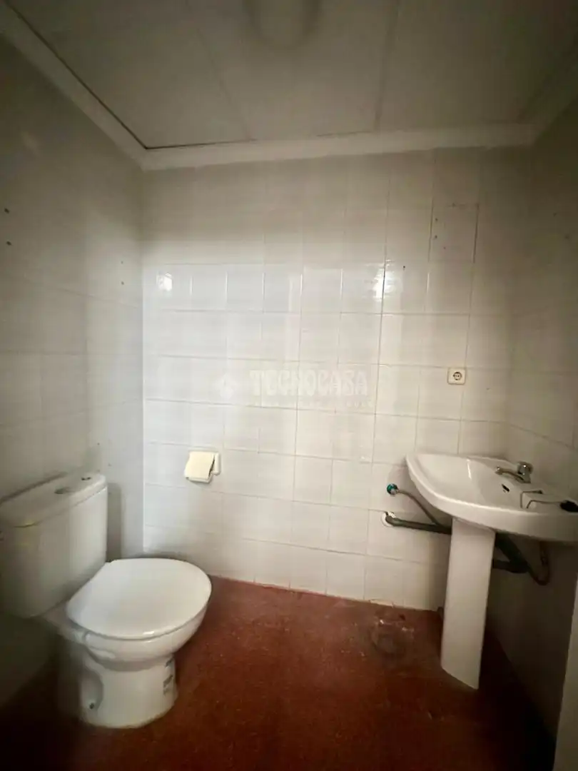 Baño de Local de alquiler en Murcia