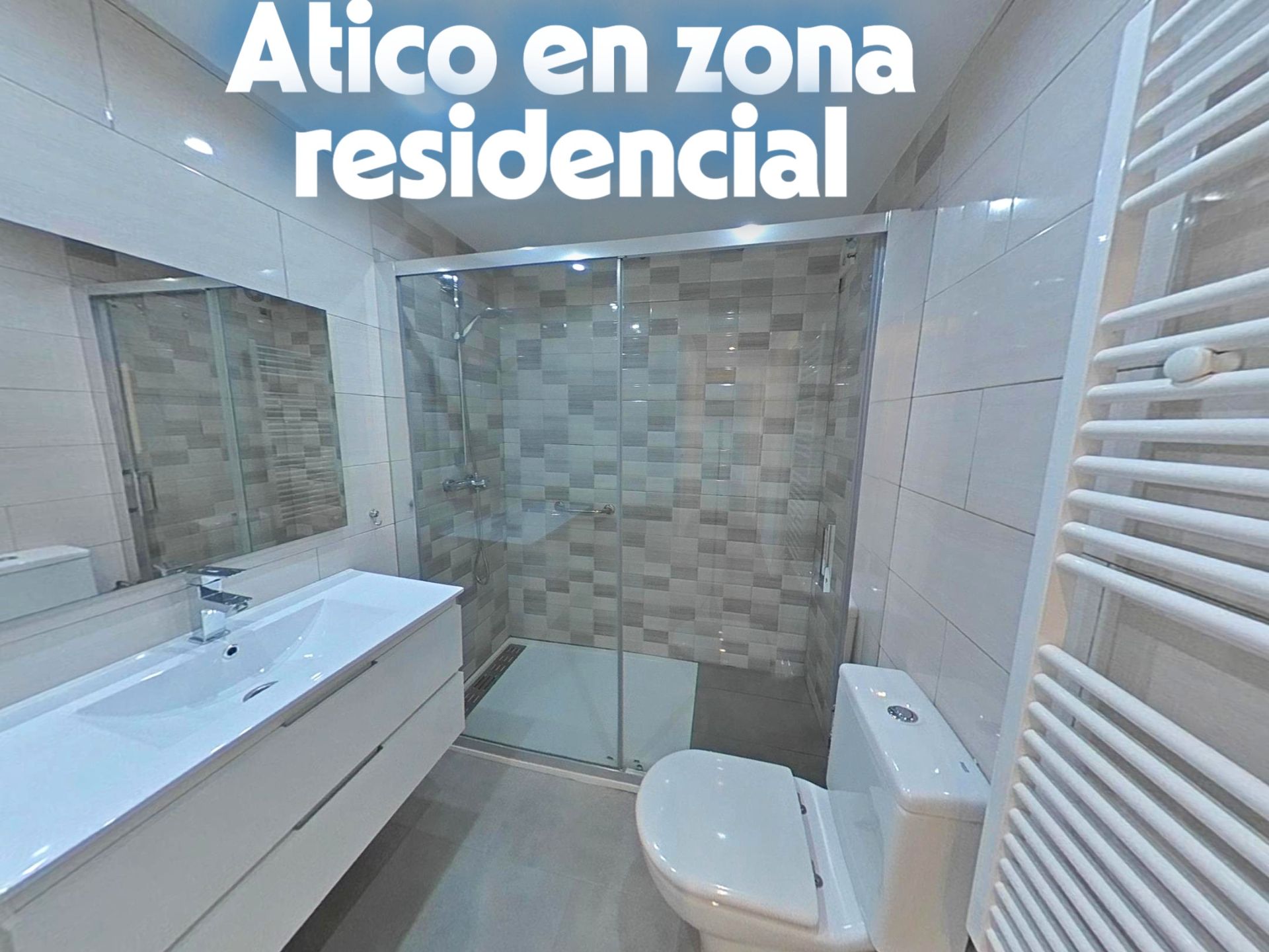 Bathroom of Attic for sale in Sant Andreu de la Barca  with Air Conditioner, Heating and Community pool