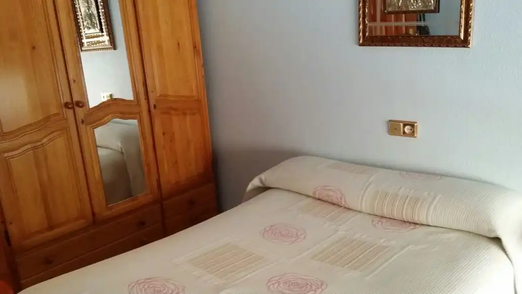 Habitación de Casa o chalet en venta en Orellana la Vieja con Aire acondicionado, Calefacción y Terraza