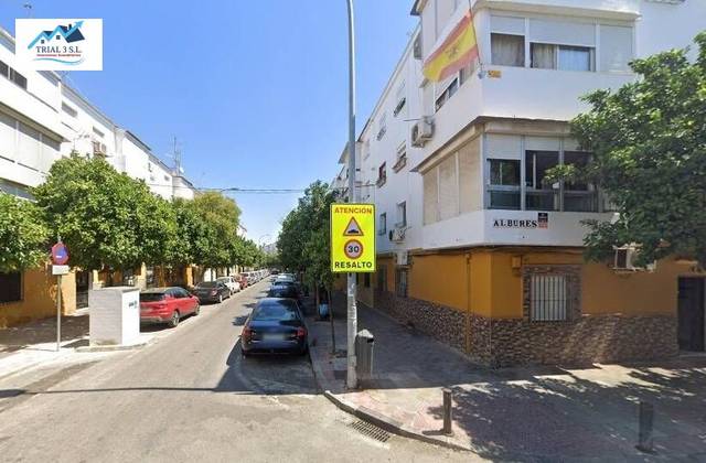 Piso en Venta en Calle ALBURES en San Jerónimo - La Bachillera
