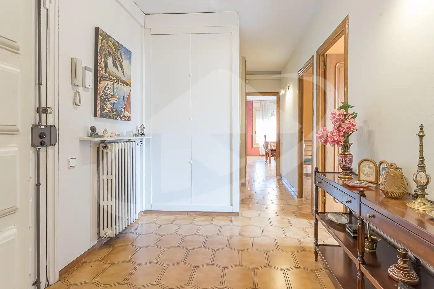 Wohnung zum Verkauf in Sabadell mit Klimaanlage, Heizung und Balkon