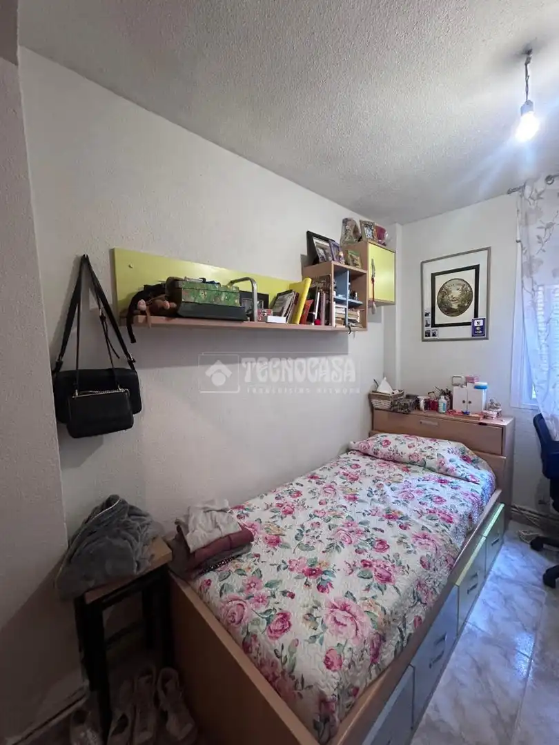 Habitación de Piso en venta en Valdemoro con Aire acondicionado y Calefacción