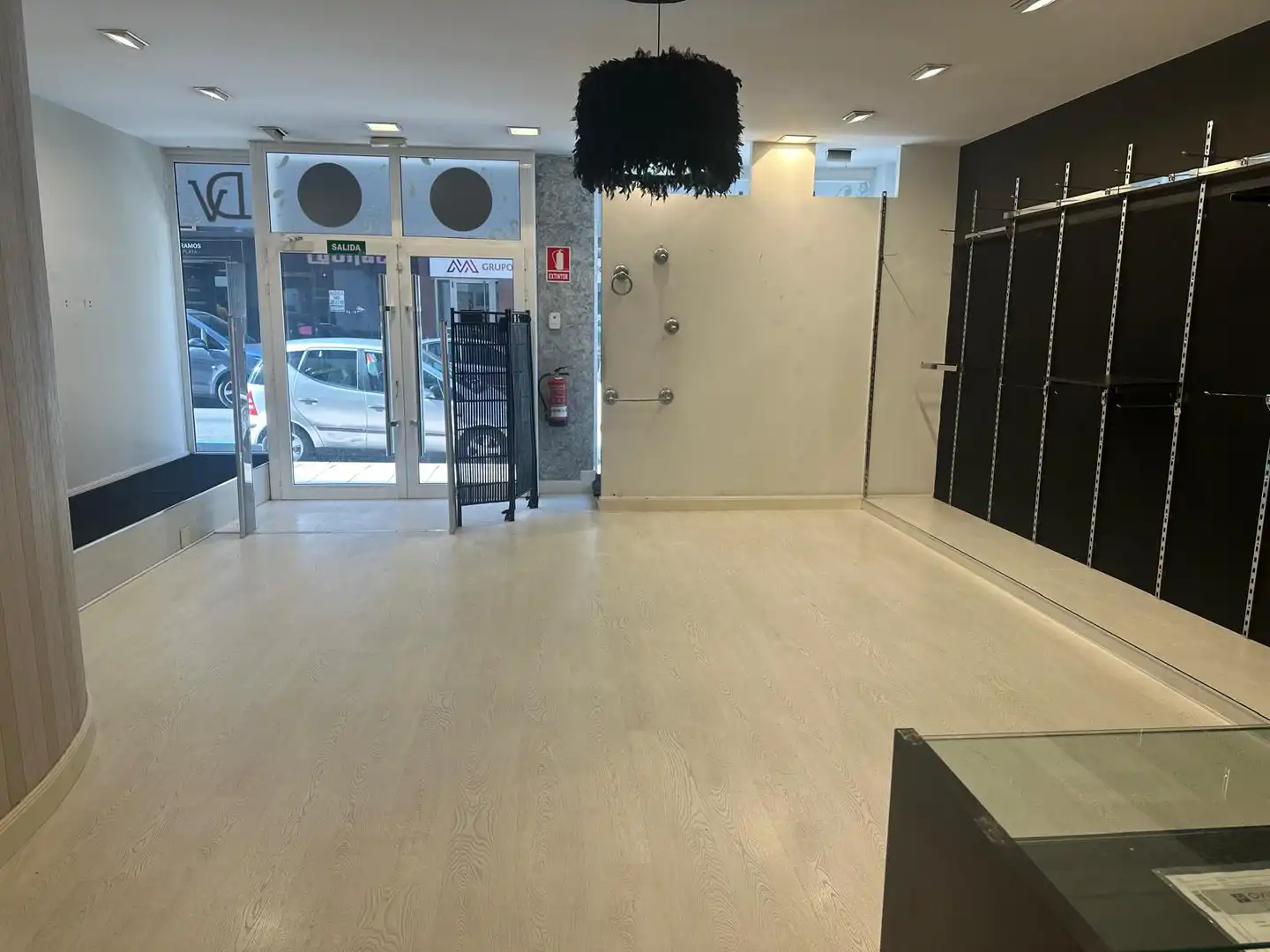 Local comercial de lloguer a Calle Marqués de Teverga 5, imagen 2