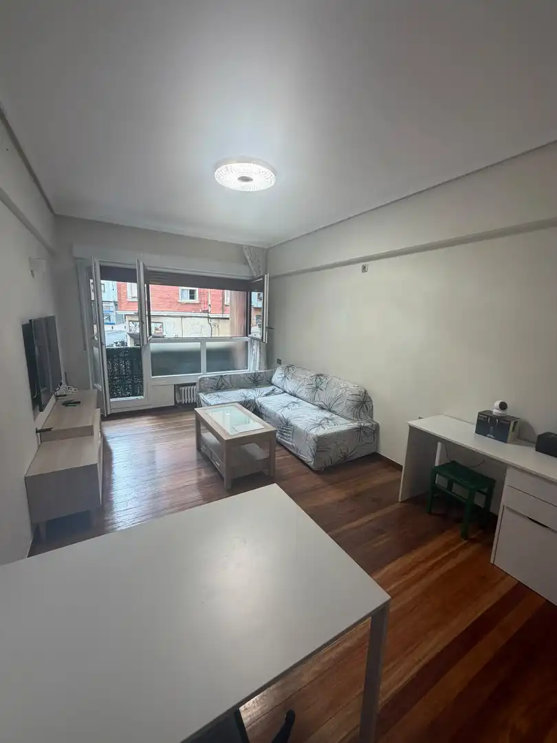 Piso con terraza en venta en Pablo Picasso Kalea, imagen 2