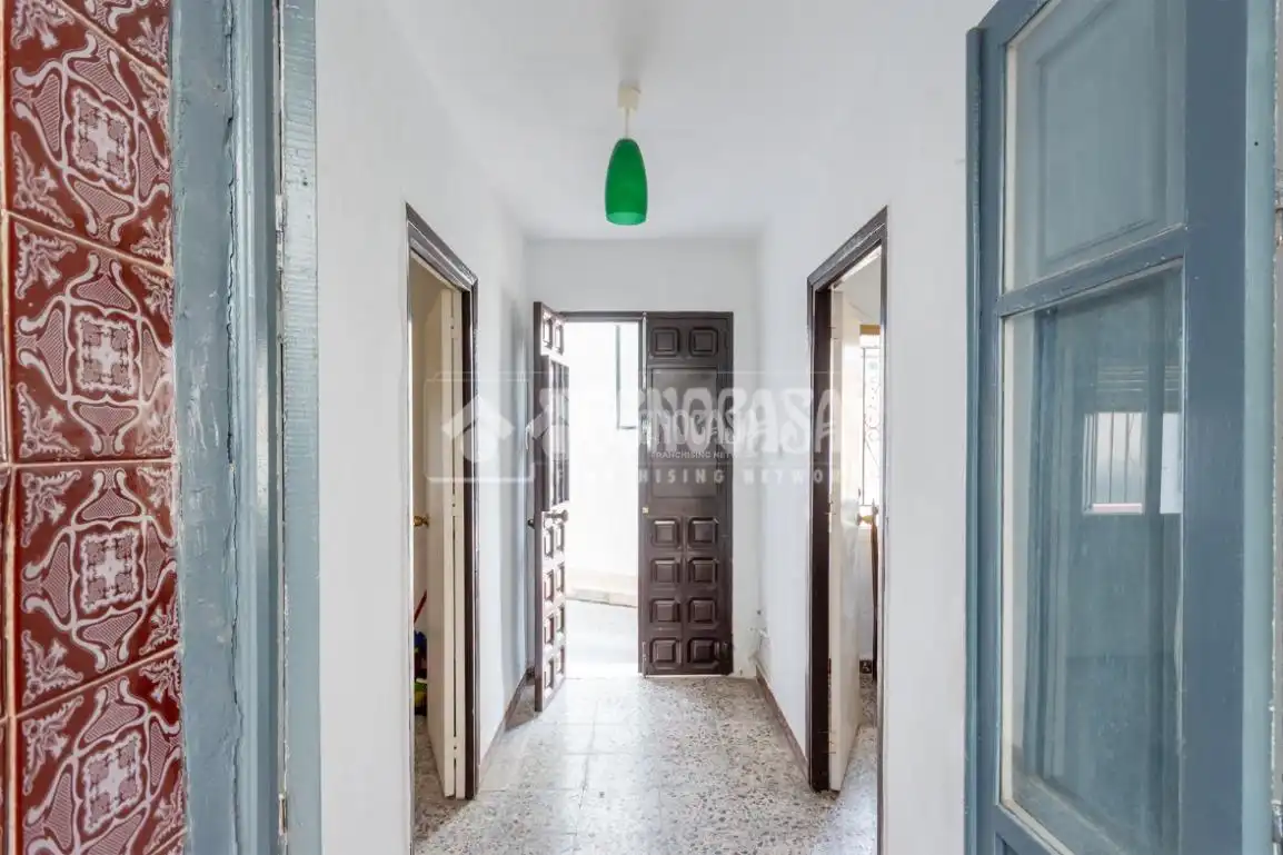 Einfamilien-Reihenhaus zum Verkauf in Vélez-Málaga mit Terrasse und Balkon
