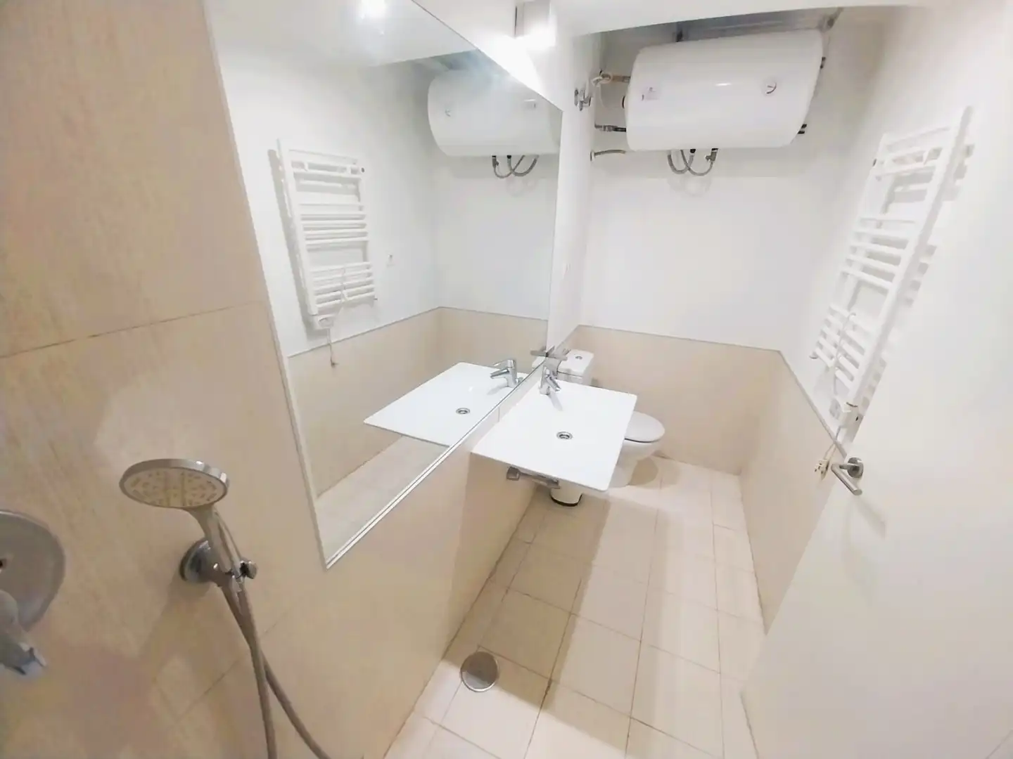 Bathroom of Lofts for rent in Madrid  with Air Conditioner and Heating