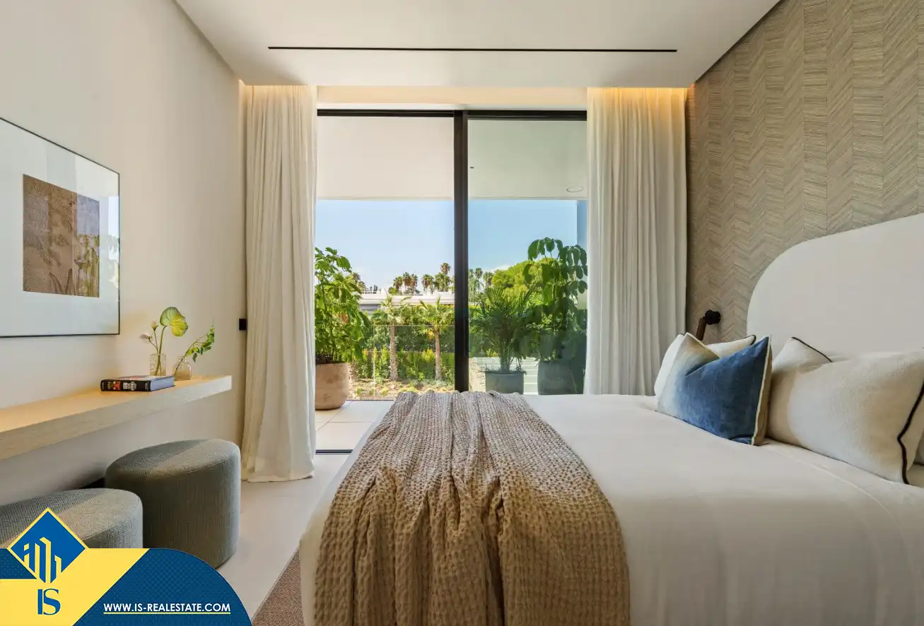 Chalet con piscina en venta en Milla de Oro, imagen 6