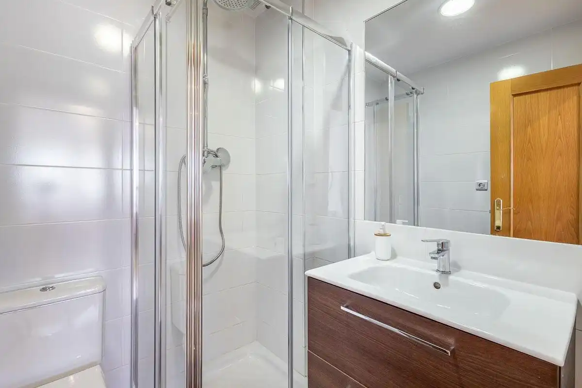 Bathroom of Houses for sale in Granada  with Terrace