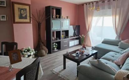 Living room of Flat for sale in Algeciras  with Community pool