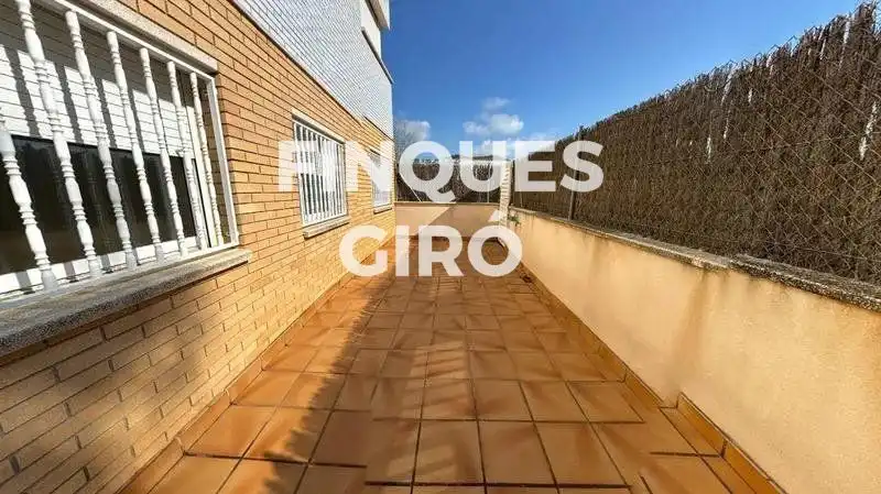 Flat for sale in JOSEP CARNER, L'Estany