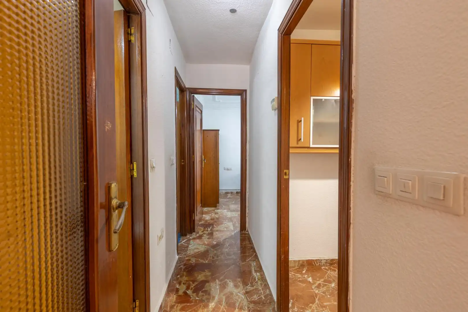 Piso en venta en Granada con Calefacción y Terraza