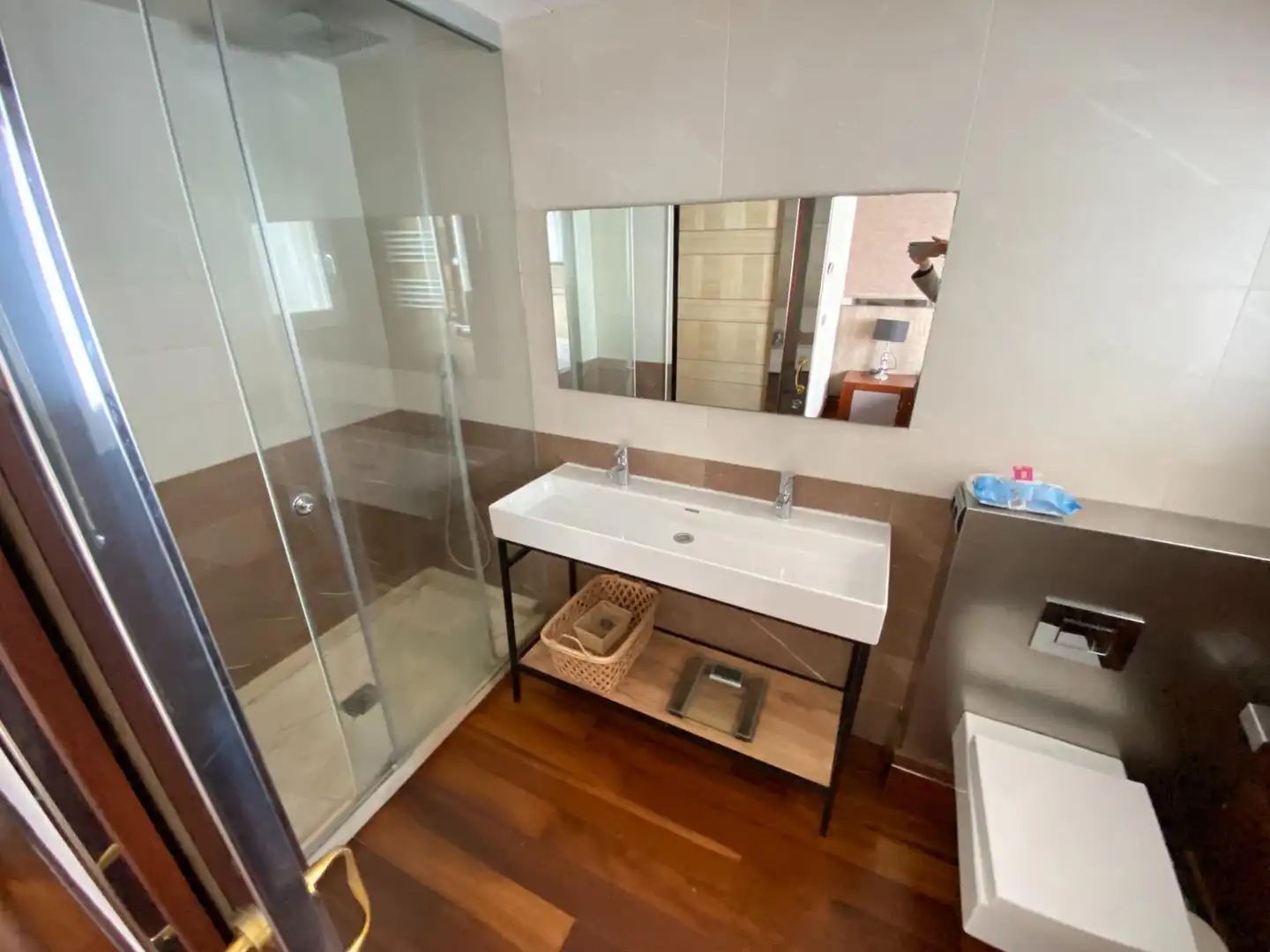 Baño de Piso en venta en Cádiz con Aire acondicionado