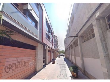 Individual en venda a Calle Riu