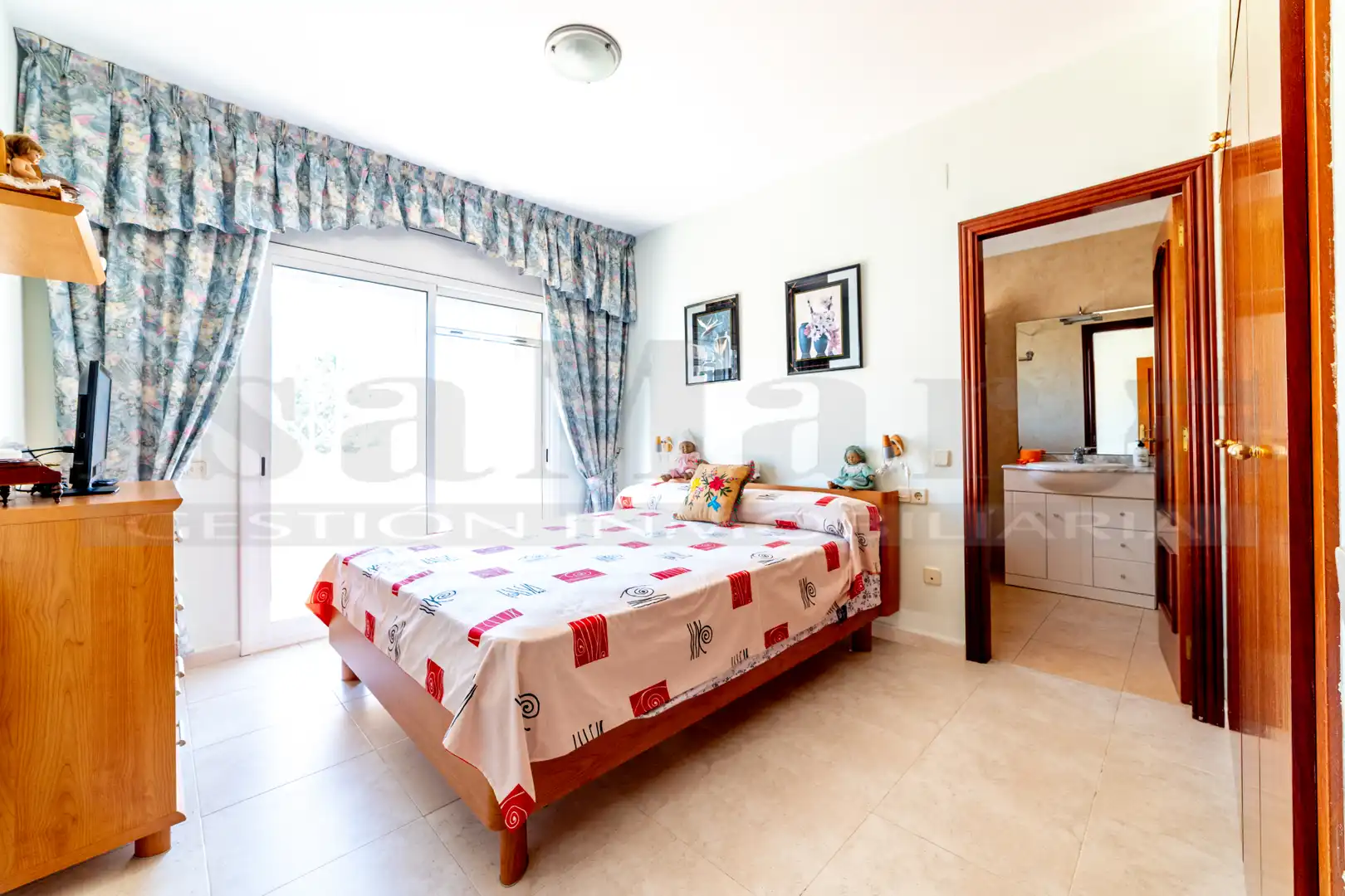 Habitación de Casa adosada en venta en Calafell con Aire acondicionado, Calefacción y Jardín privado