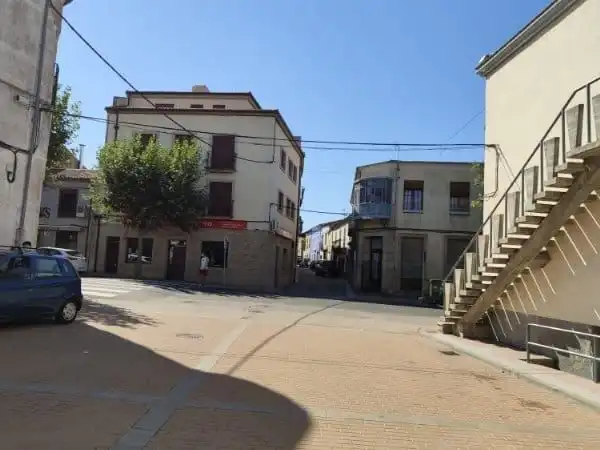 Vista exterior de Pis en venda en Lumbrales amb Calefacció, Moblat i Rentadora