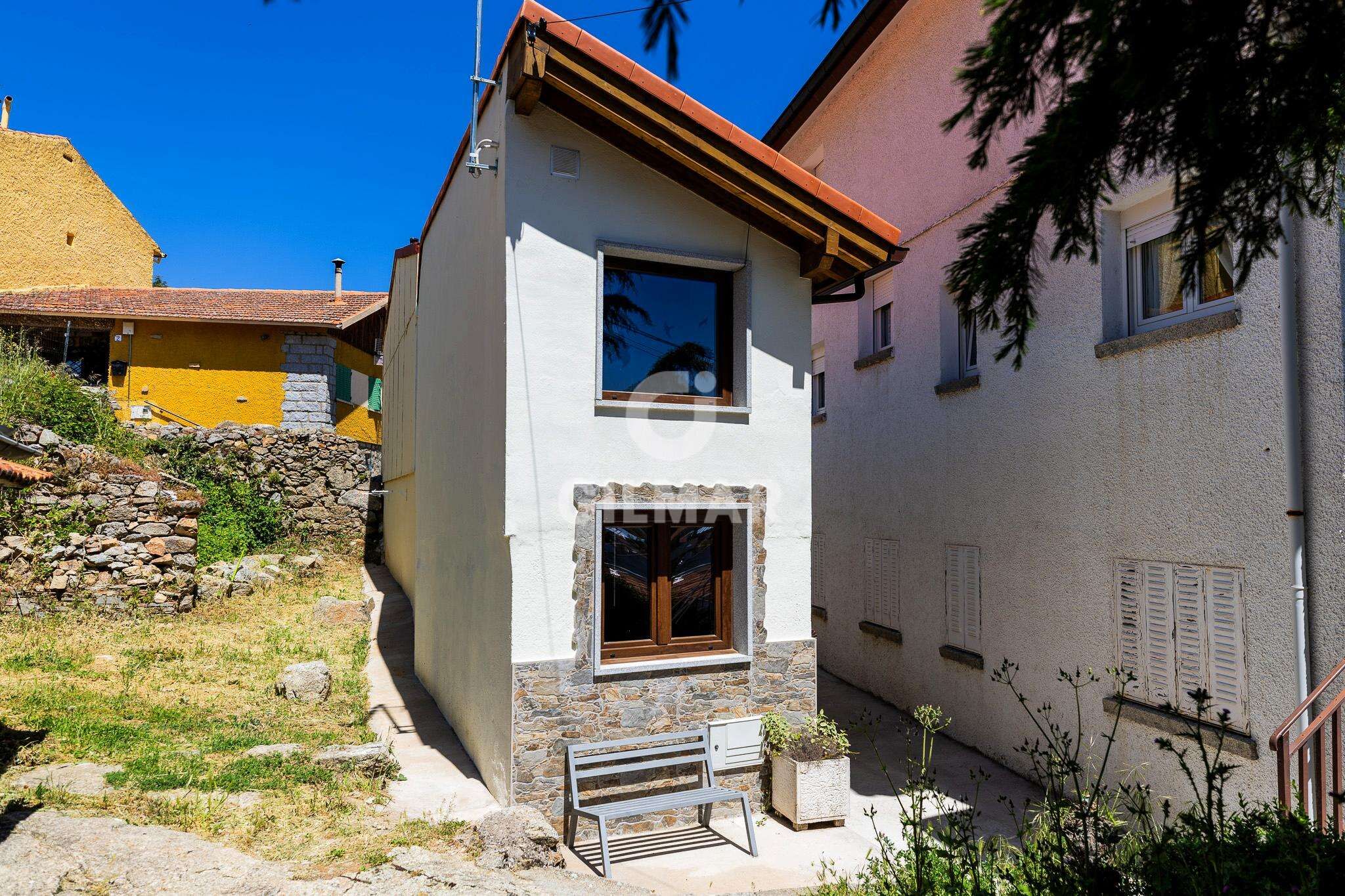 Exterior view of House or chalet for sale in Cercedilla  with Furnished