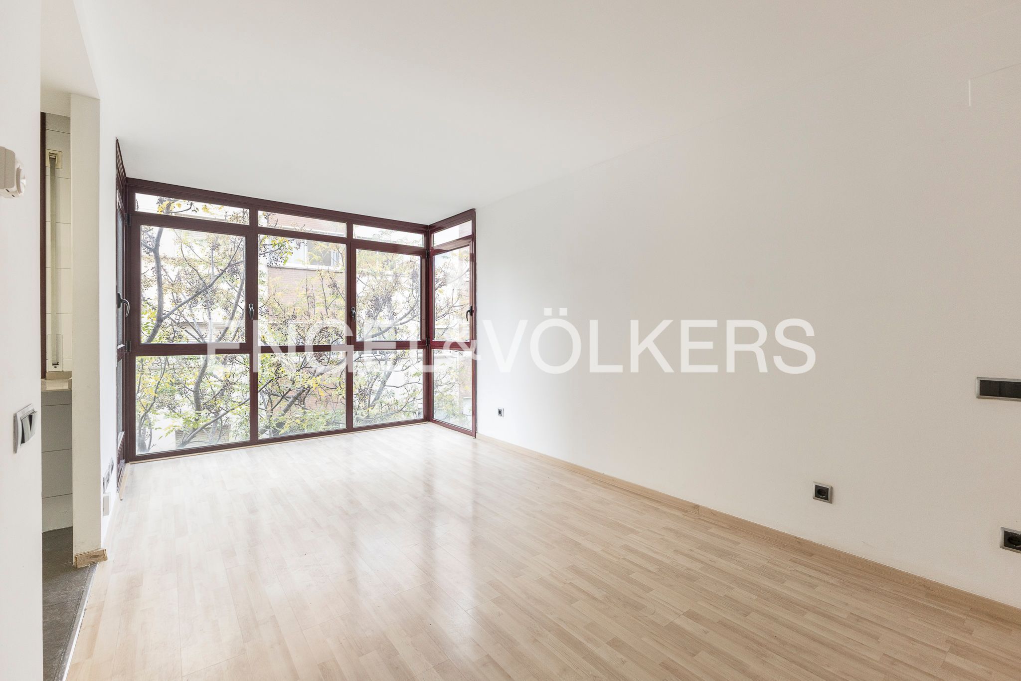 Exterior view of Apartment for sale in  Barcelona Capital  with Air Conditioner, Heating and Parquet flooring