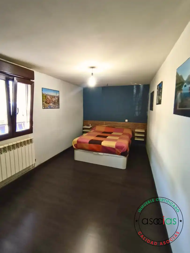 Schlafzimmer von Einfamilien-Reihenhaus zum Verkauf in Mieres (Asturias) mit Heizung, Möbliert und Balkon