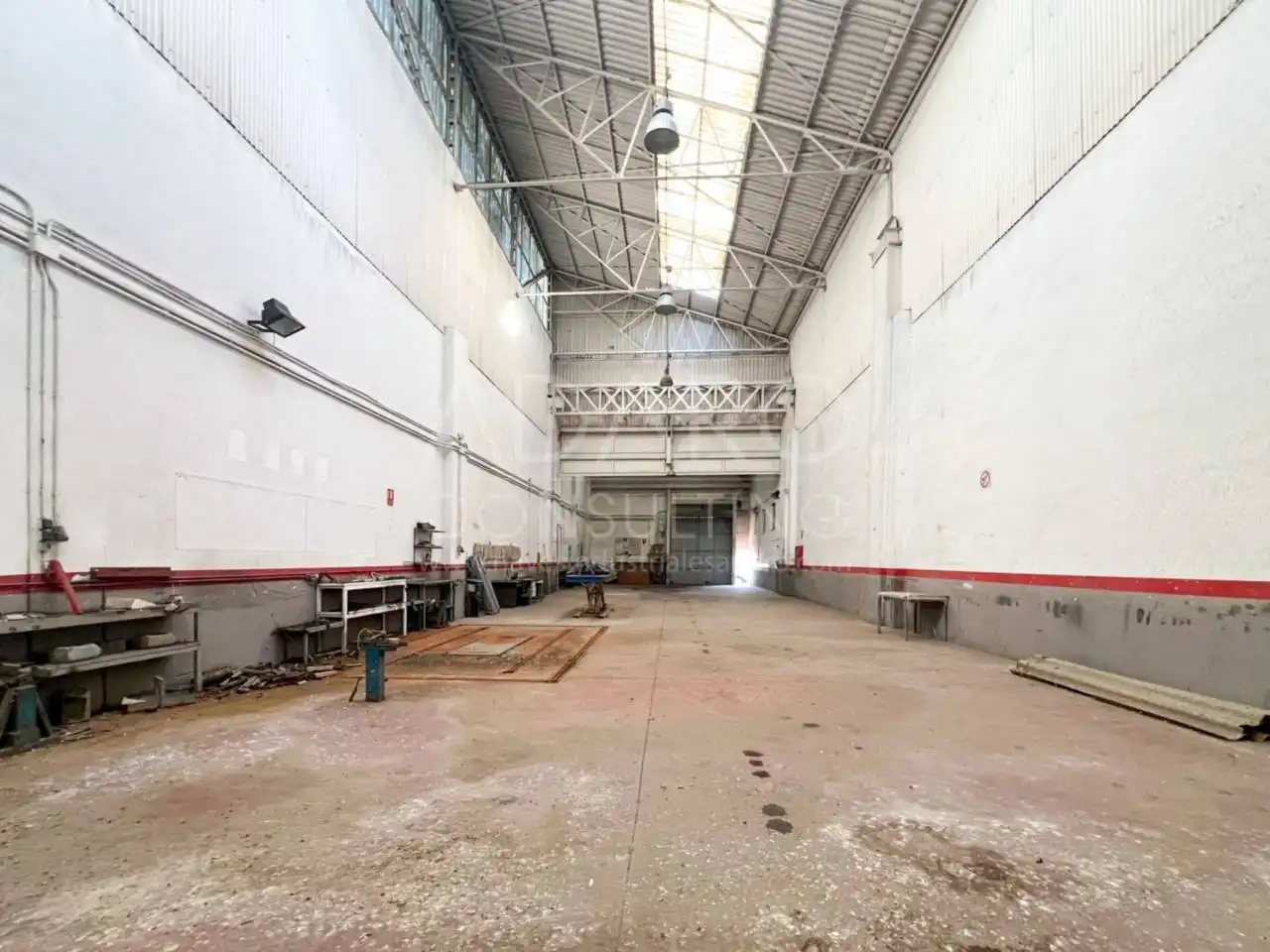 Nau industrial en venda en Guadalajara