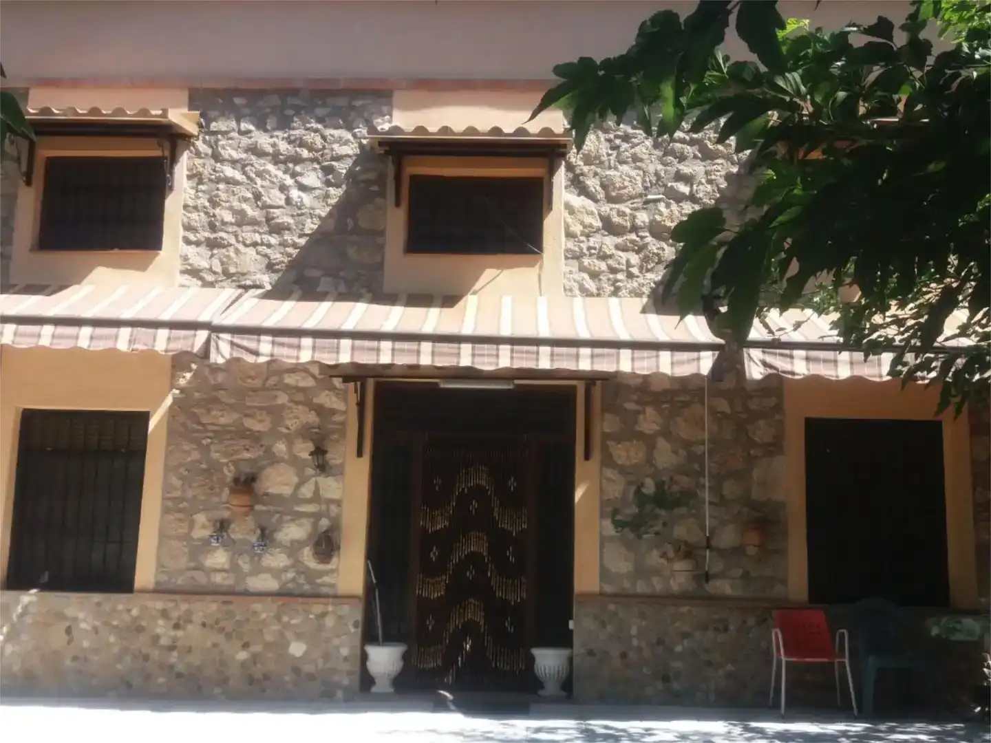 Vista exterior de Finca rústica en venda en La Guardia de Jaén amb Piscina