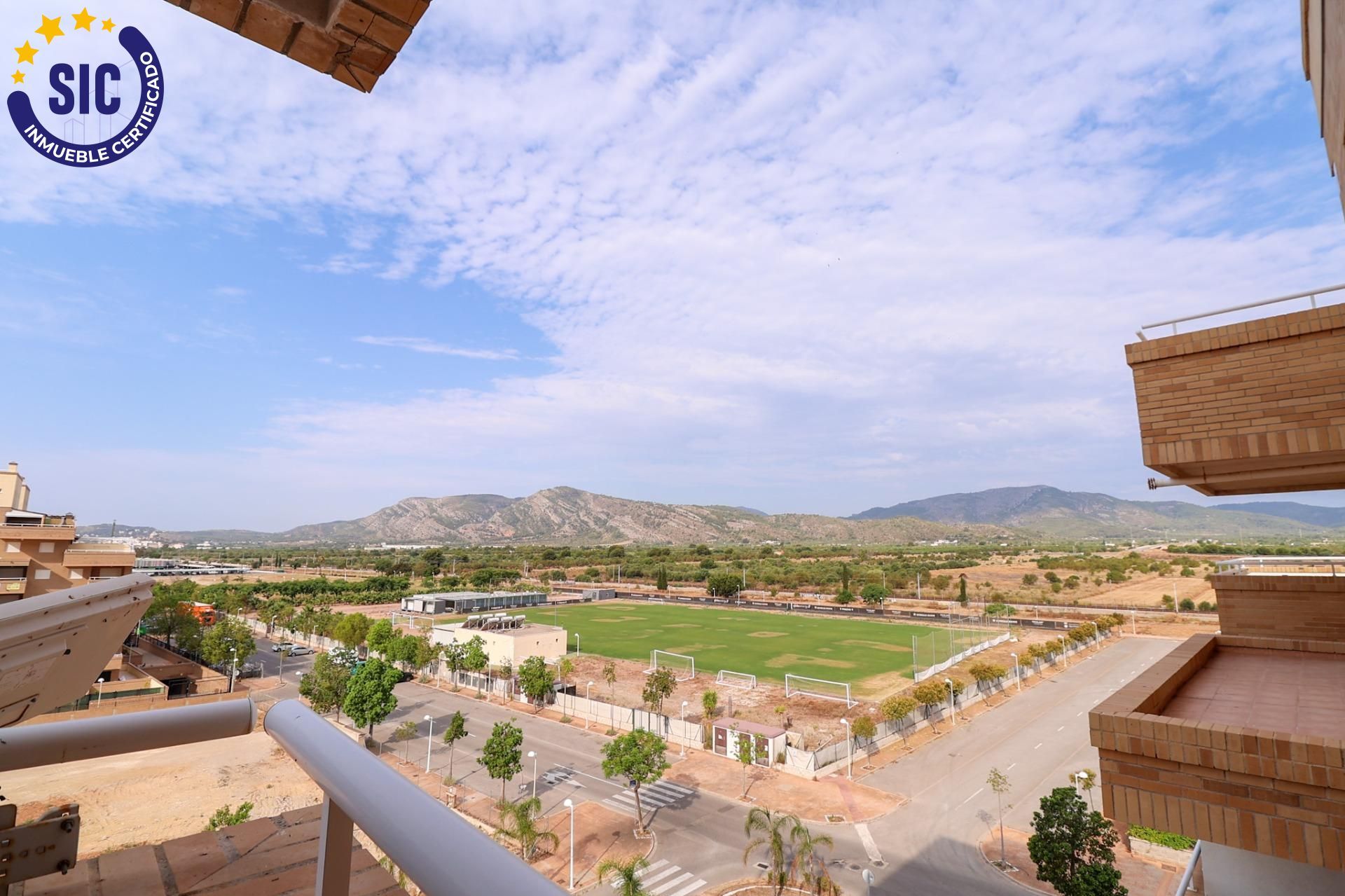 Vista exterior de Apartament en venda en Oropesa del Mar / Orpesa amb Jardí privat, Terrassa i Traster